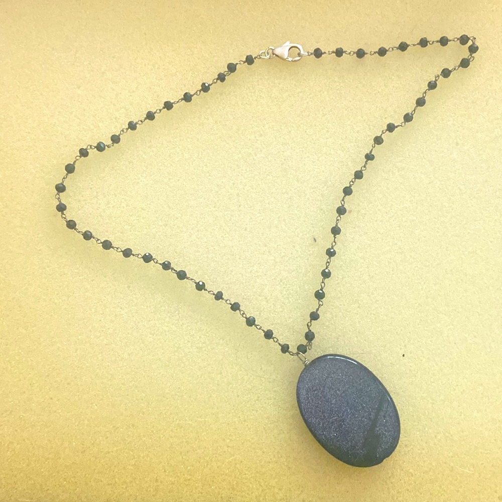 Delicate pretty purple necklace